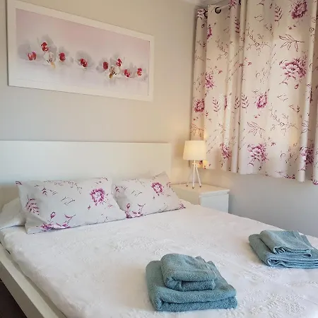 La Crehueta Apartment *